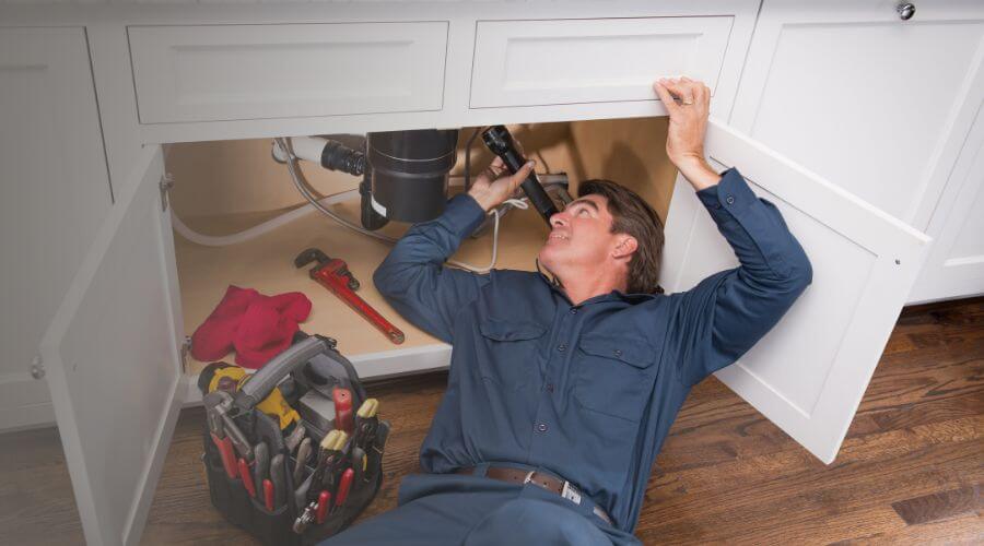 Local tankless water heater installation in Martinsburg, MO